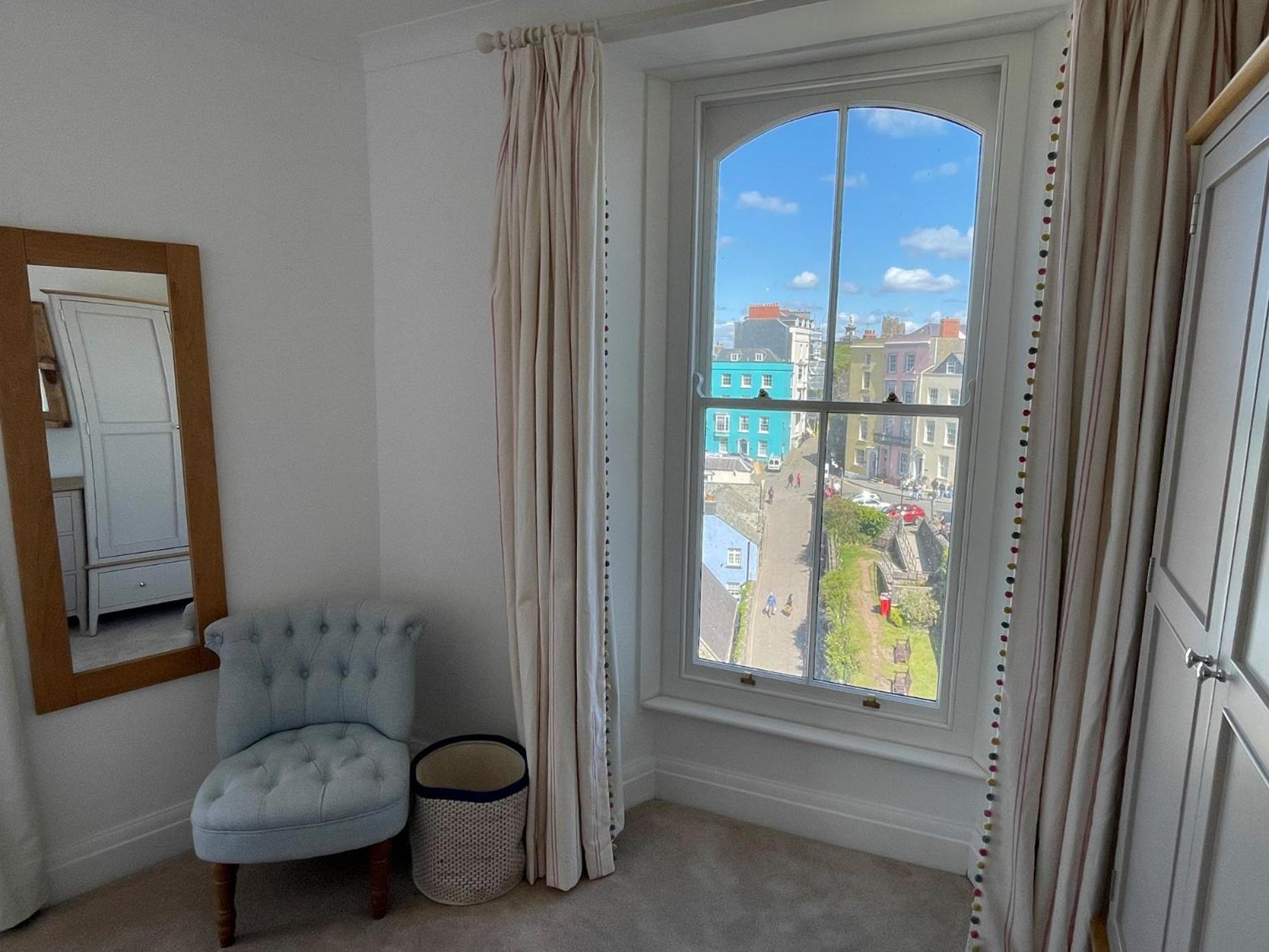 2 Bed In Tenby 82979 エクステリア 写真
