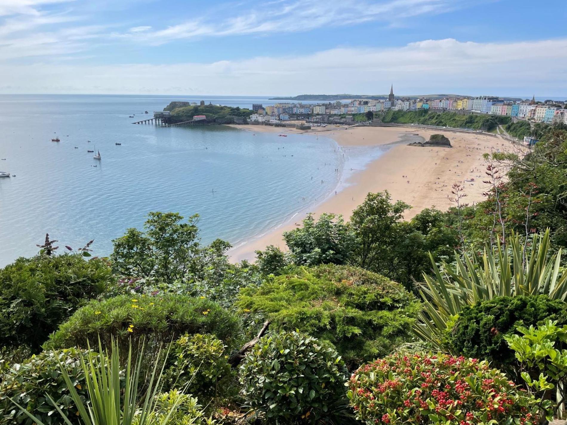 2 Bed In Tenby 82979 エクステリア 写真
